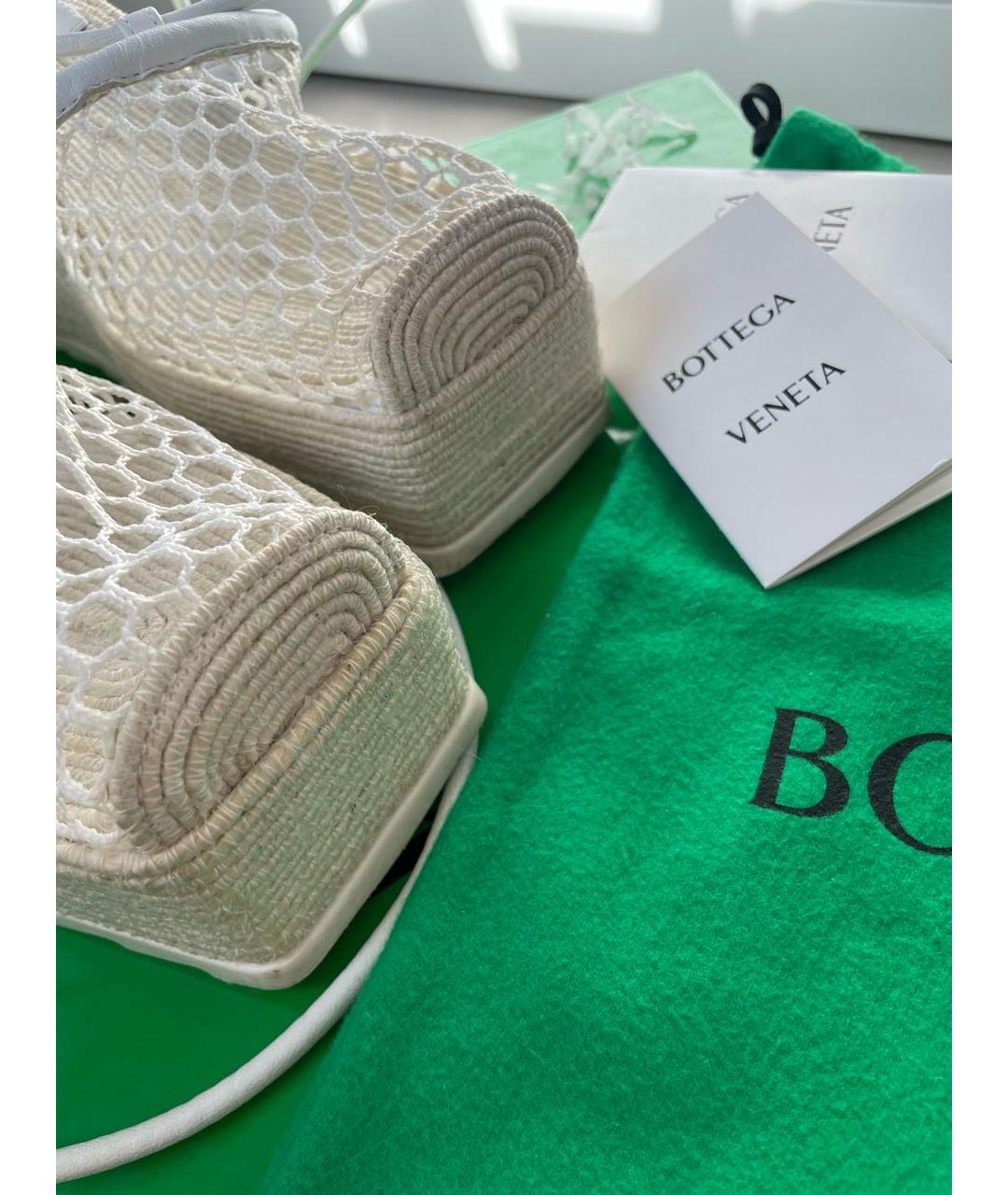 BOTTEGA VENETA Белые кожаные сандалии, фото 6