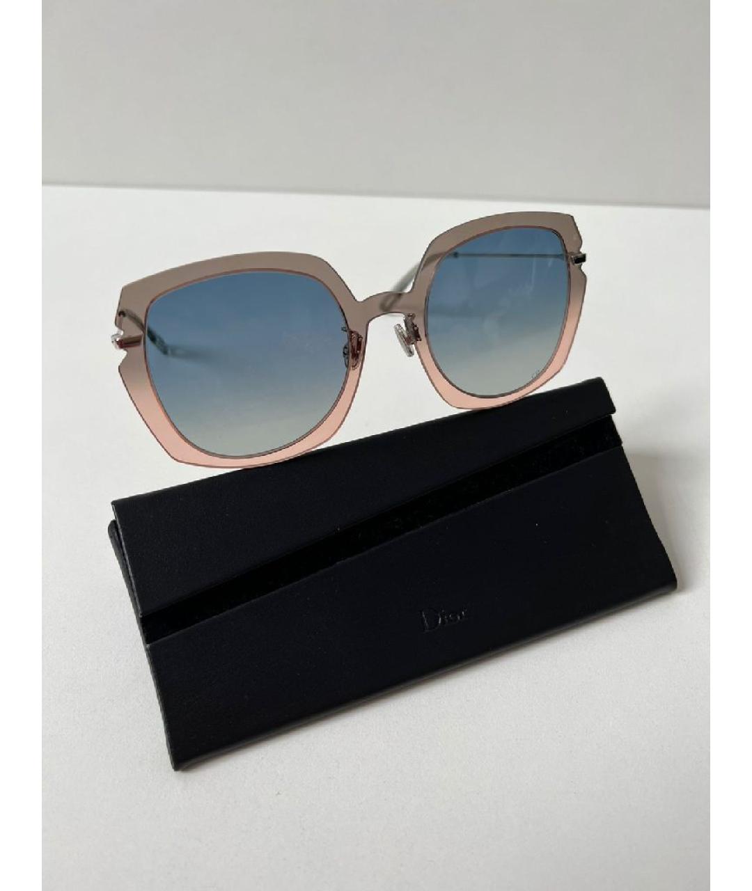 CHRISTIAN DIOR Коралловые пластиковые солнцезащитные очки, фото 4