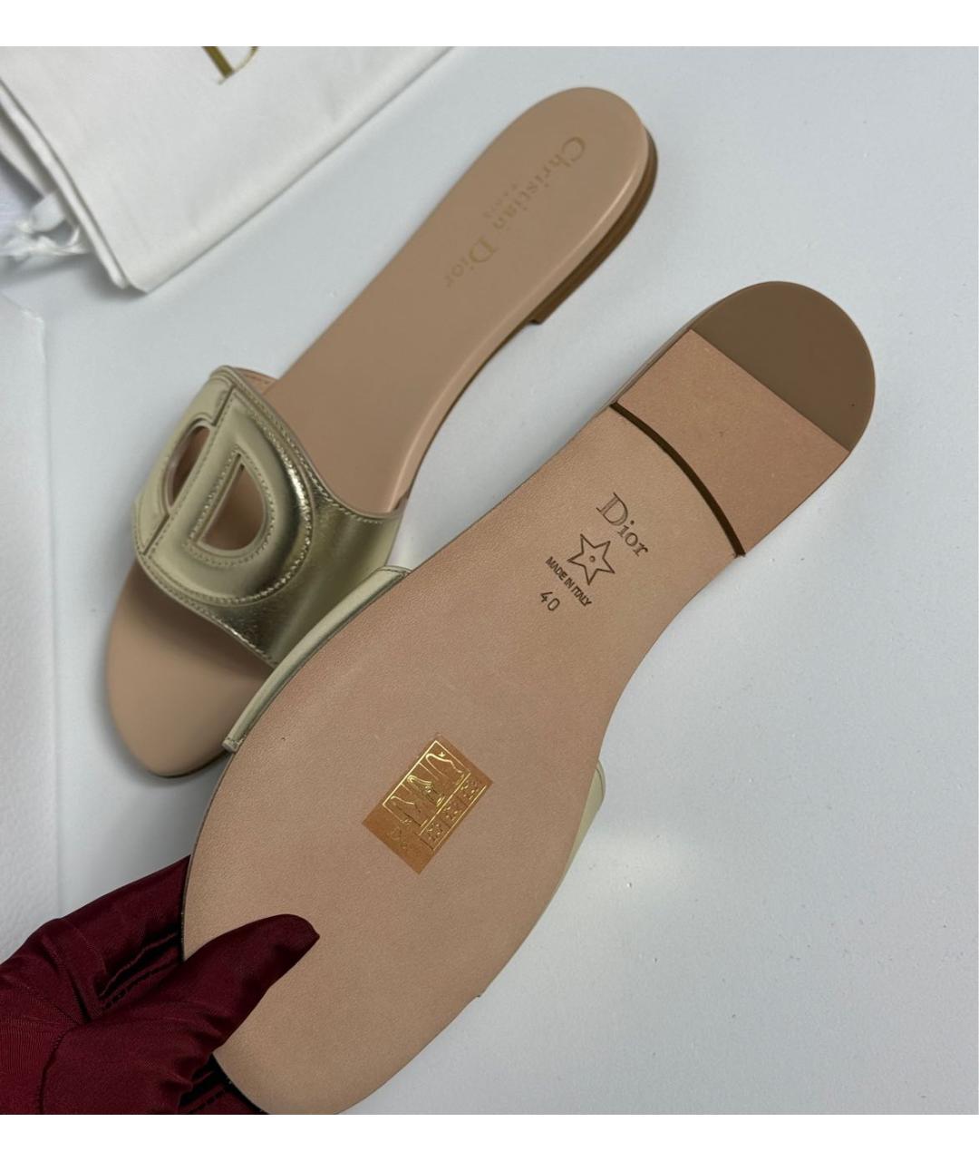 CHRISTIAN DIOR Золотые кожаные шлепанцы, фото 6