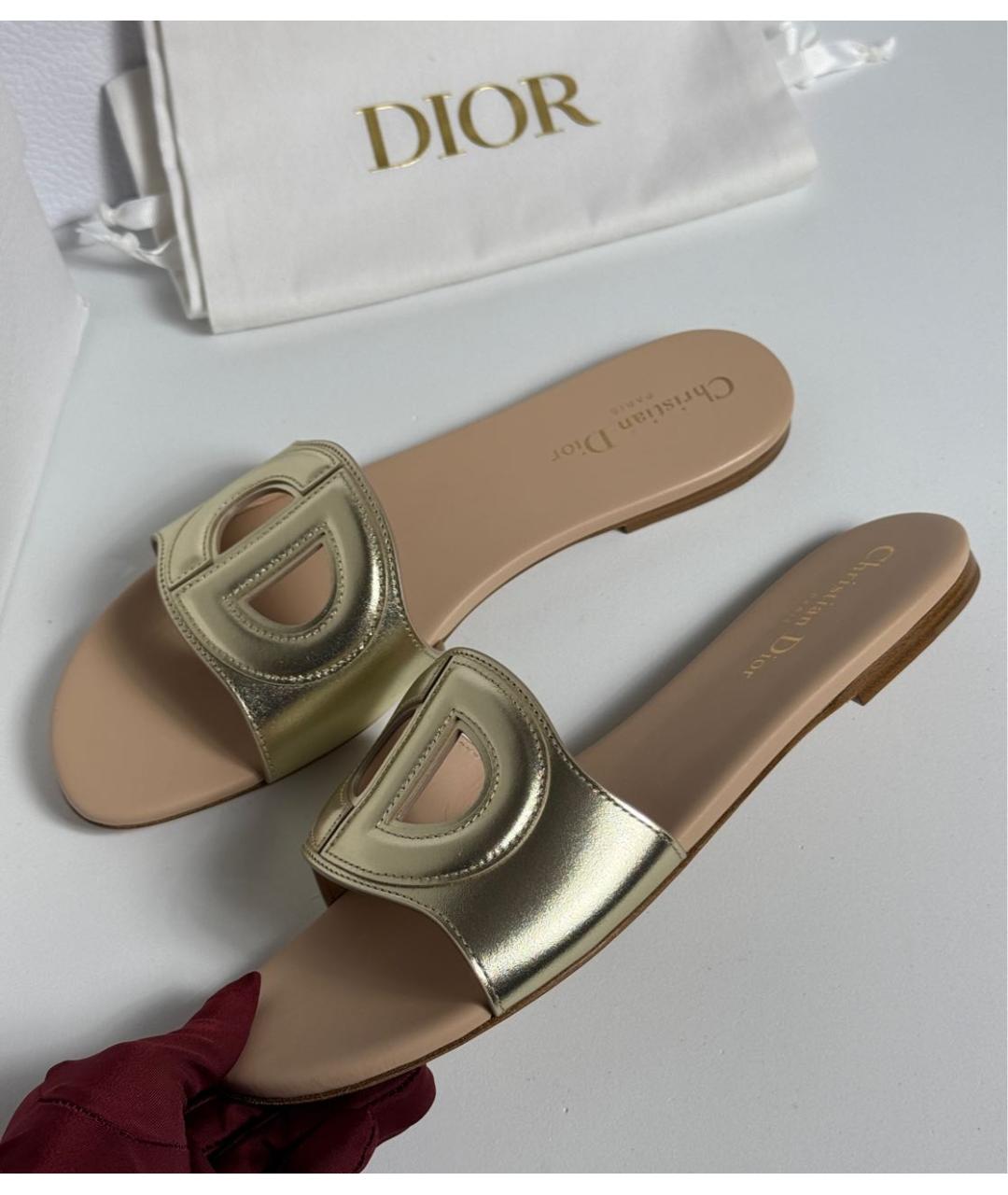 CHRISTIAN DIOR Золотые кожаные шлепанцы, фото 7