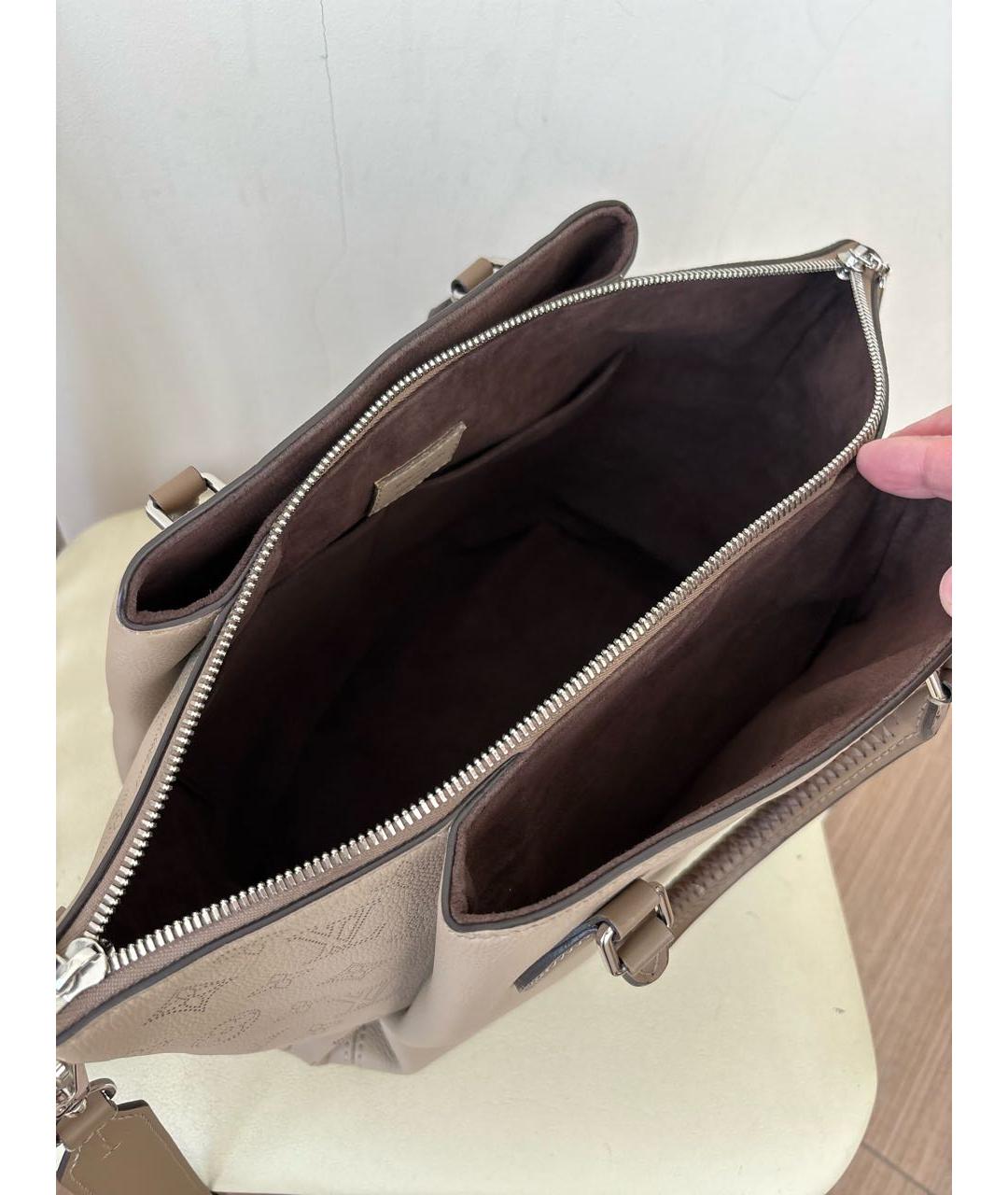 LOUIS VUITTON Бежевая кожаная сумка с короткими ручками, фото 4