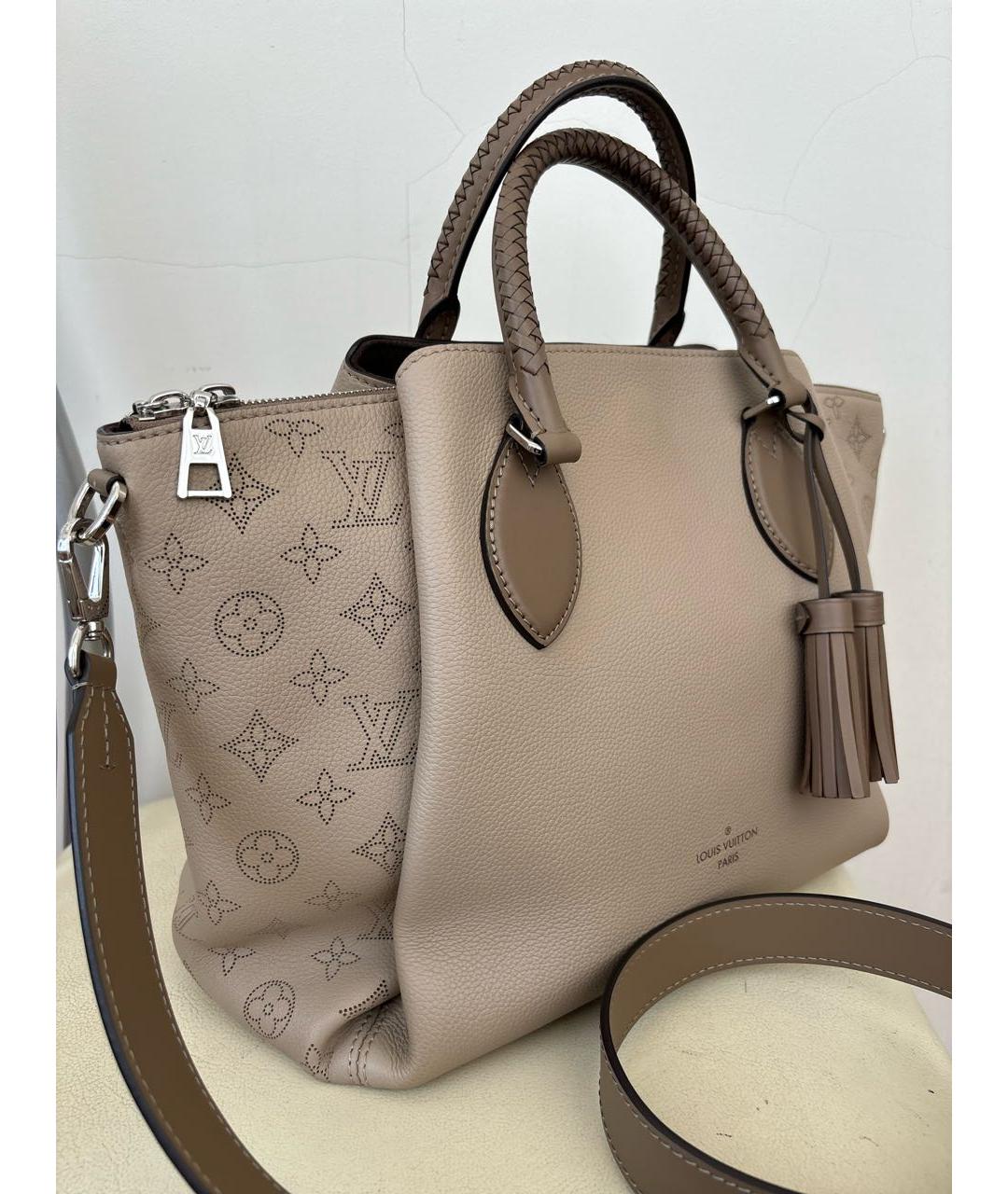 LOUIS VUITTON Бежевая кожаная сумка с короткими ручками, фото 2