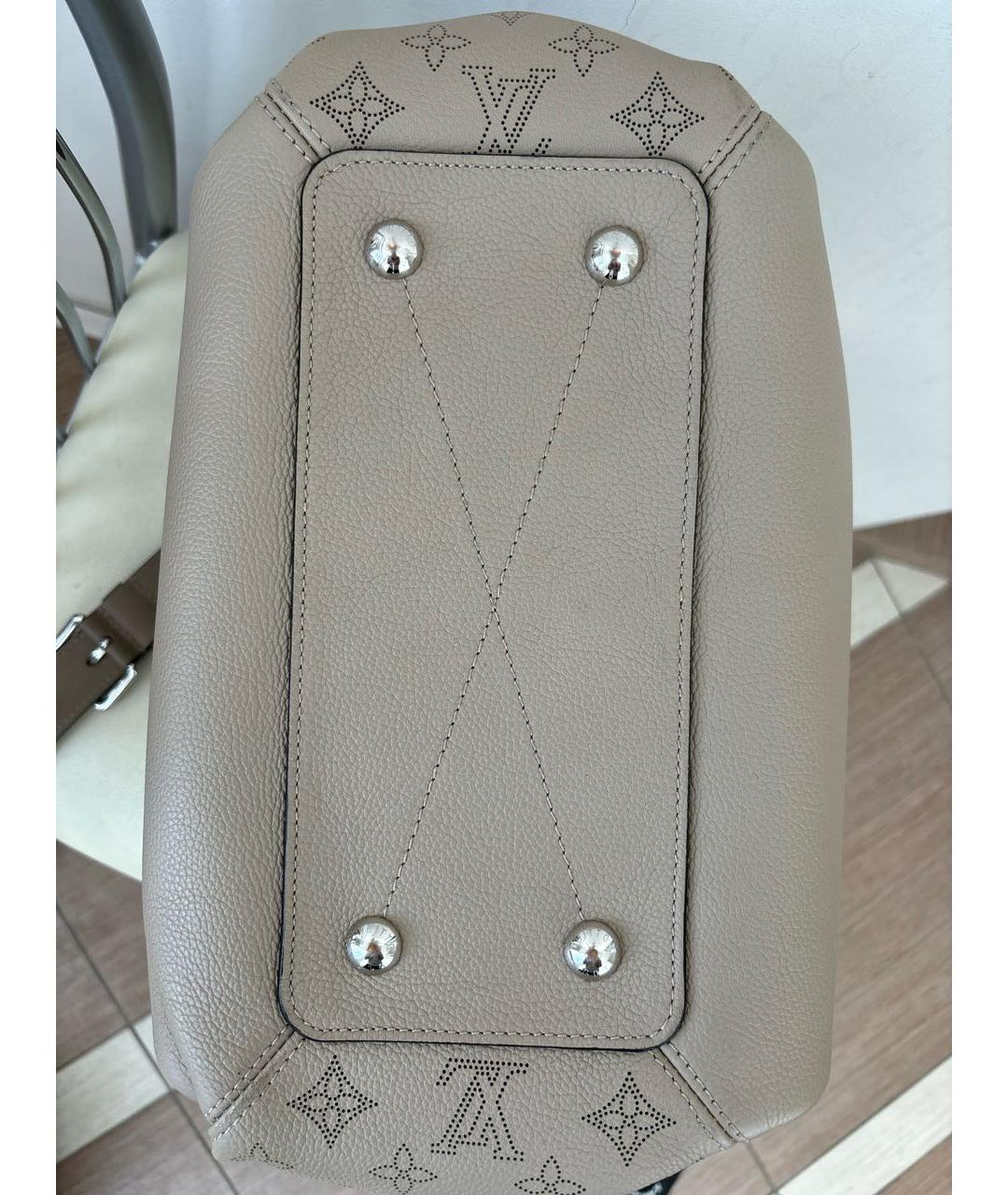 LOUIS VUITTON Бежевая кожаная сумка с короткими ручками, фото 6