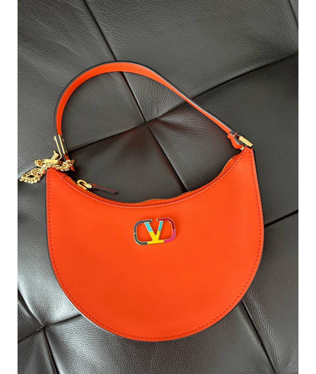 VALENTINO Оранжевая кожаная сумка с короткими ручками, фото 4