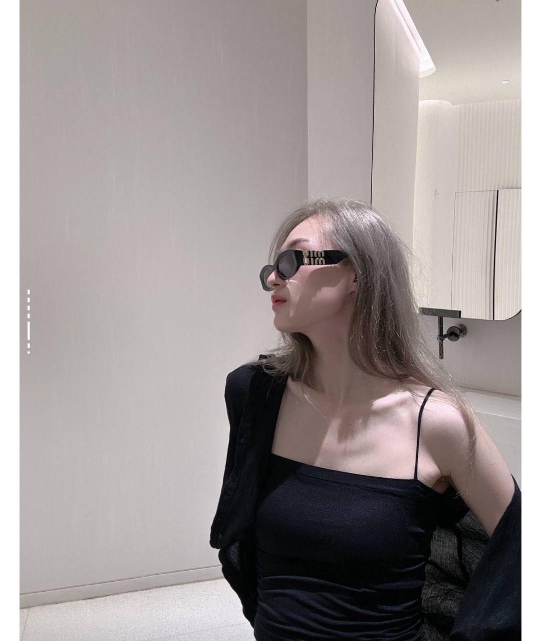 MIU MIU Черные пластиковые солнцезащитные очки, фото 4