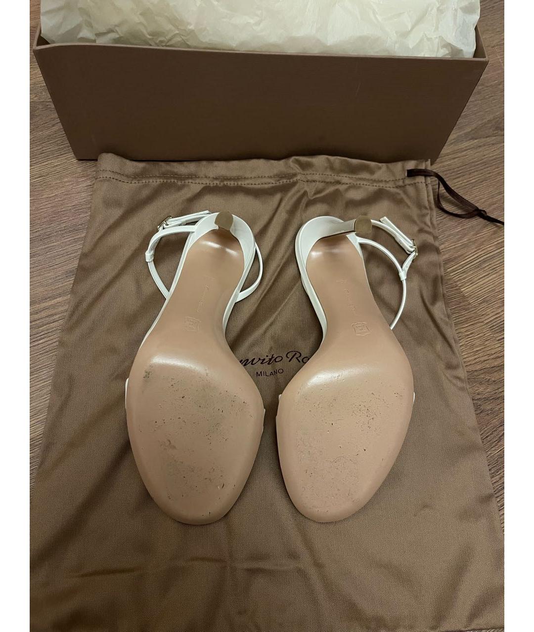 GIANVITO ROSSI Белые босоножки из лакированной кожи, фото 6