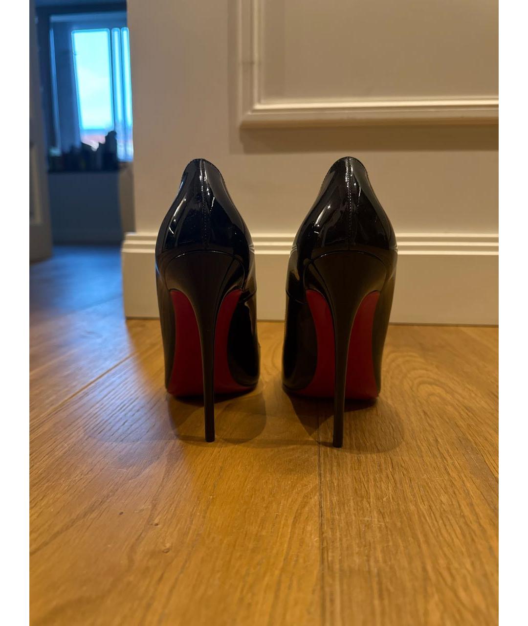CHRISTIAN LOUBOUTIN Черные туфли из лакированной кожи, фото 4