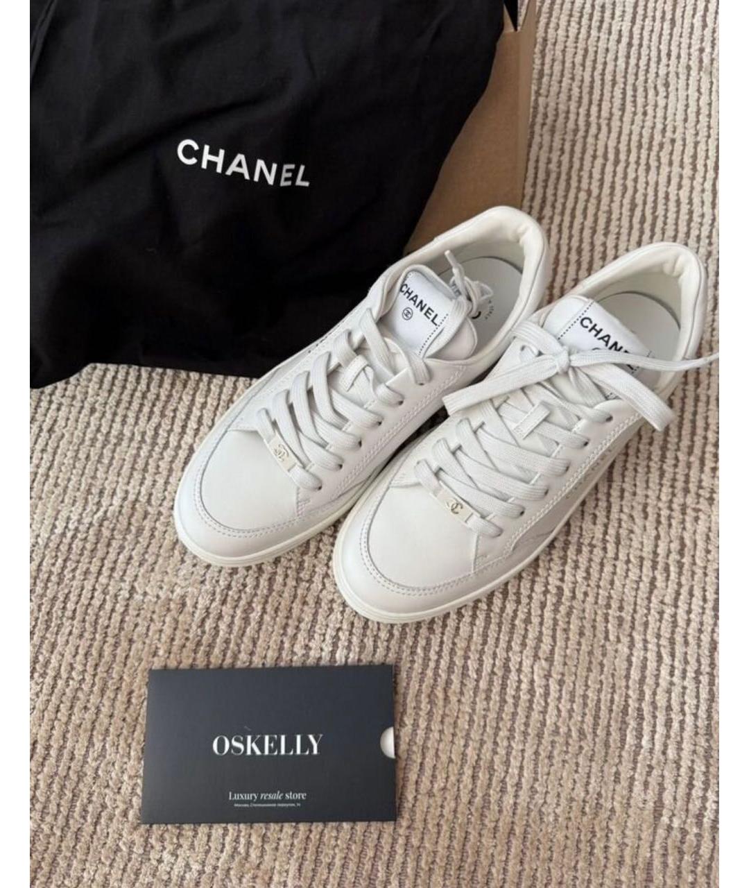 CHANEL Белые кожаные кеды, фото 3