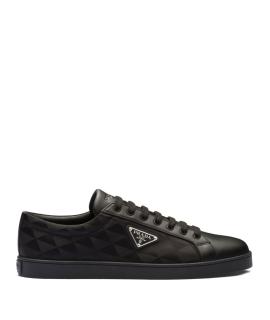 PRADA Низкие кроссовки / кеды