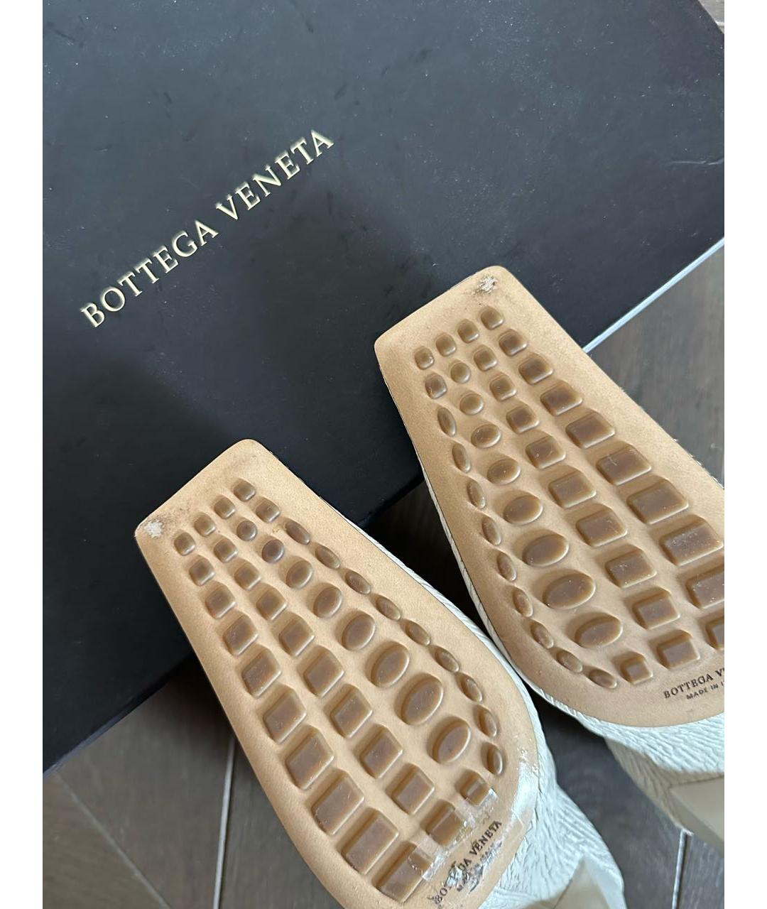 BOTTEGA VENETA Бежевые кожаные туфли, фото 6