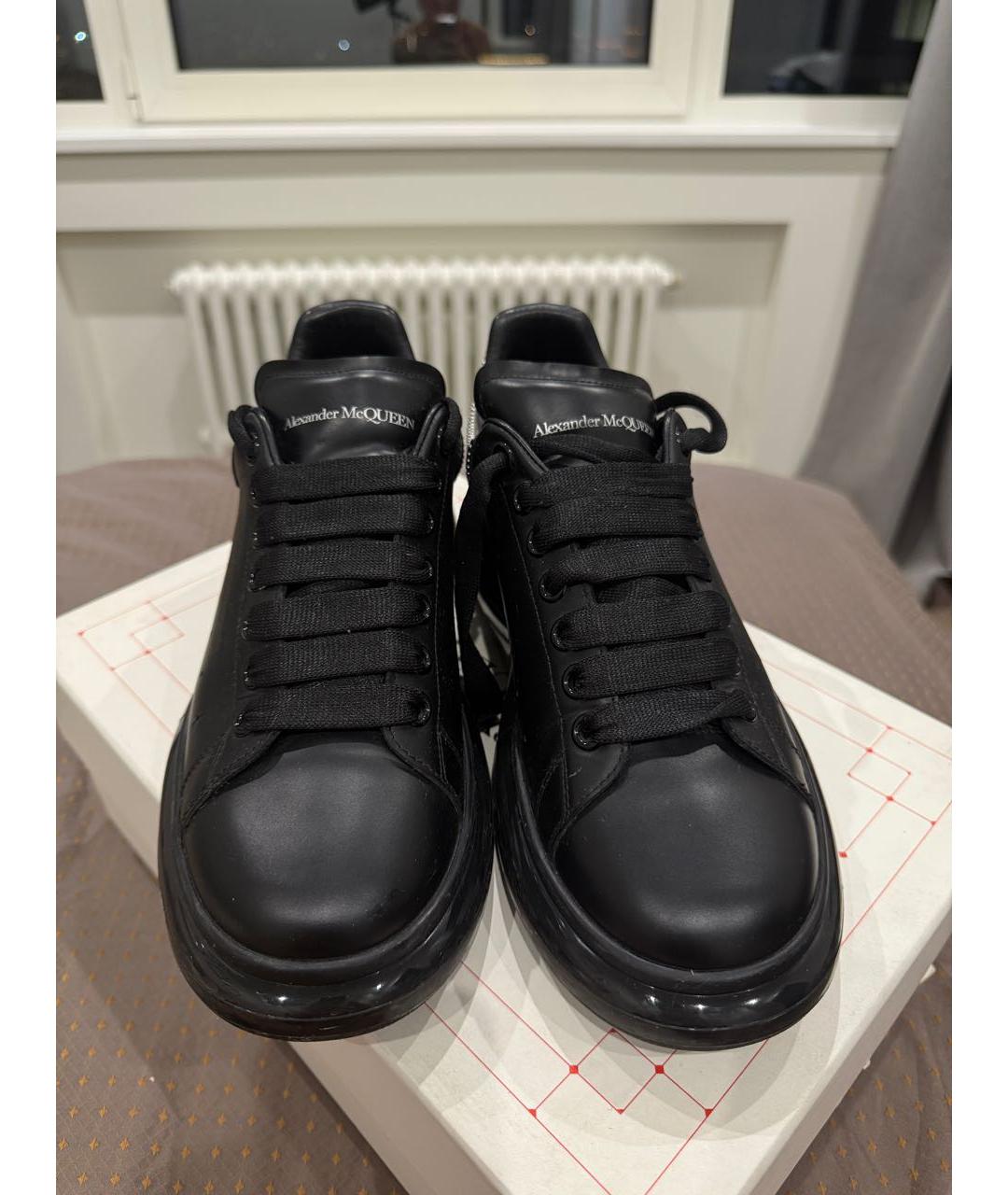 ALEXANDER MCQUEEN Черные кожаные низкие кроссовки / кеды, фото 2