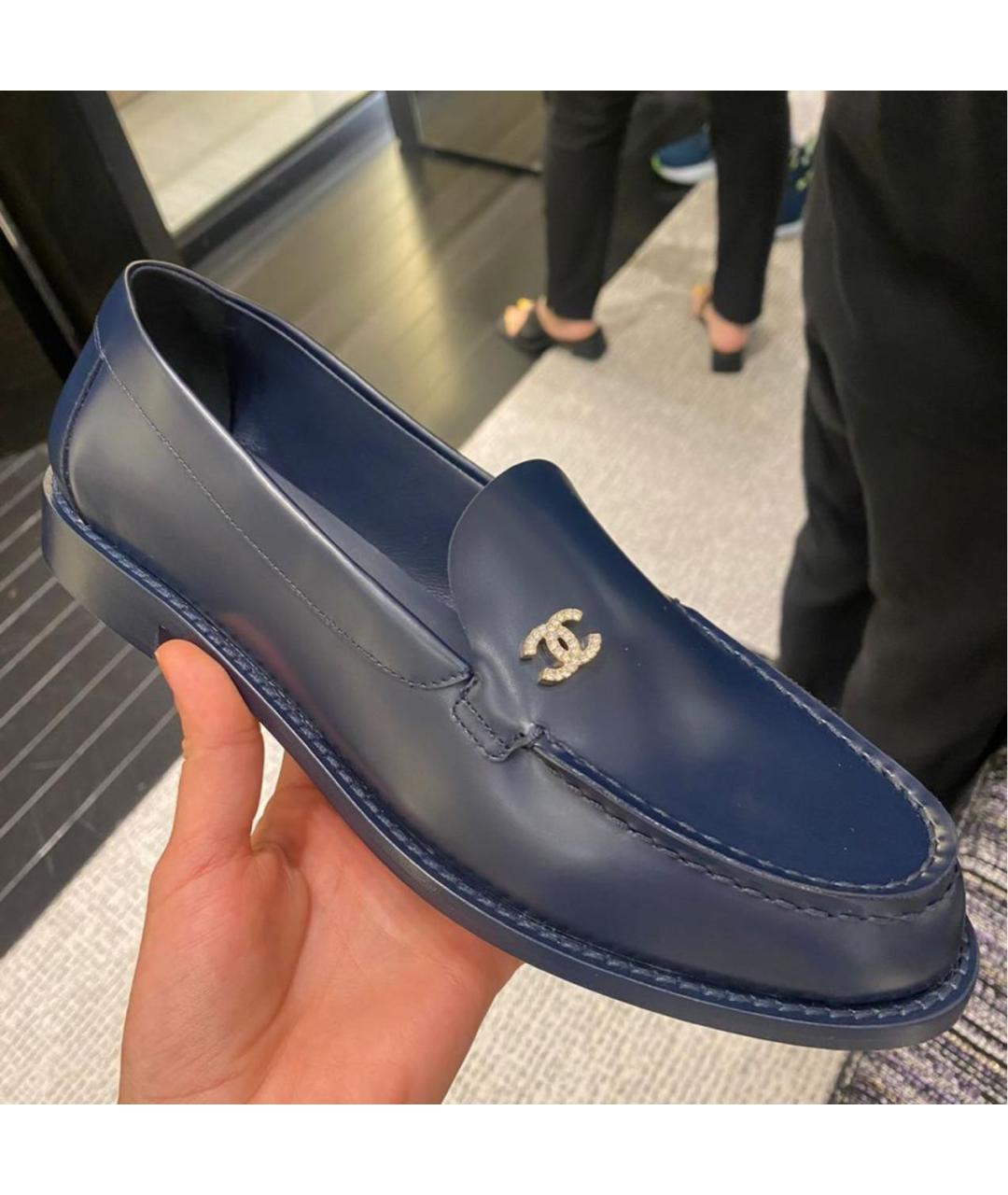 CHANEL Темно-синие кожаные лоферы, фото 3