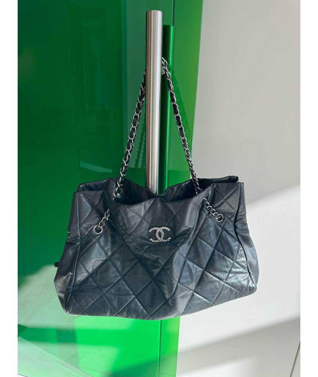 CHANEL Черная кожаная сумка тоут, фото 3