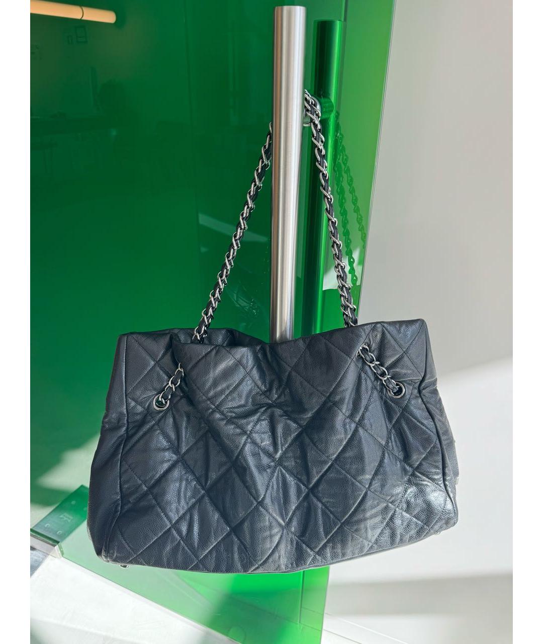 CHANEL Черная кожаная сумка тоут, фото 4