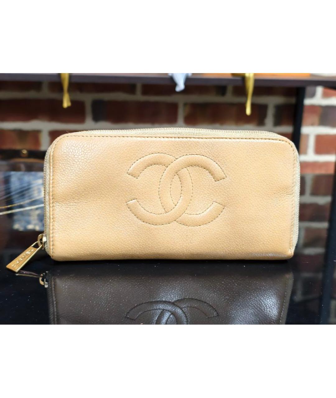 CHANEL Бежевый кожаный кошелек, фото 9