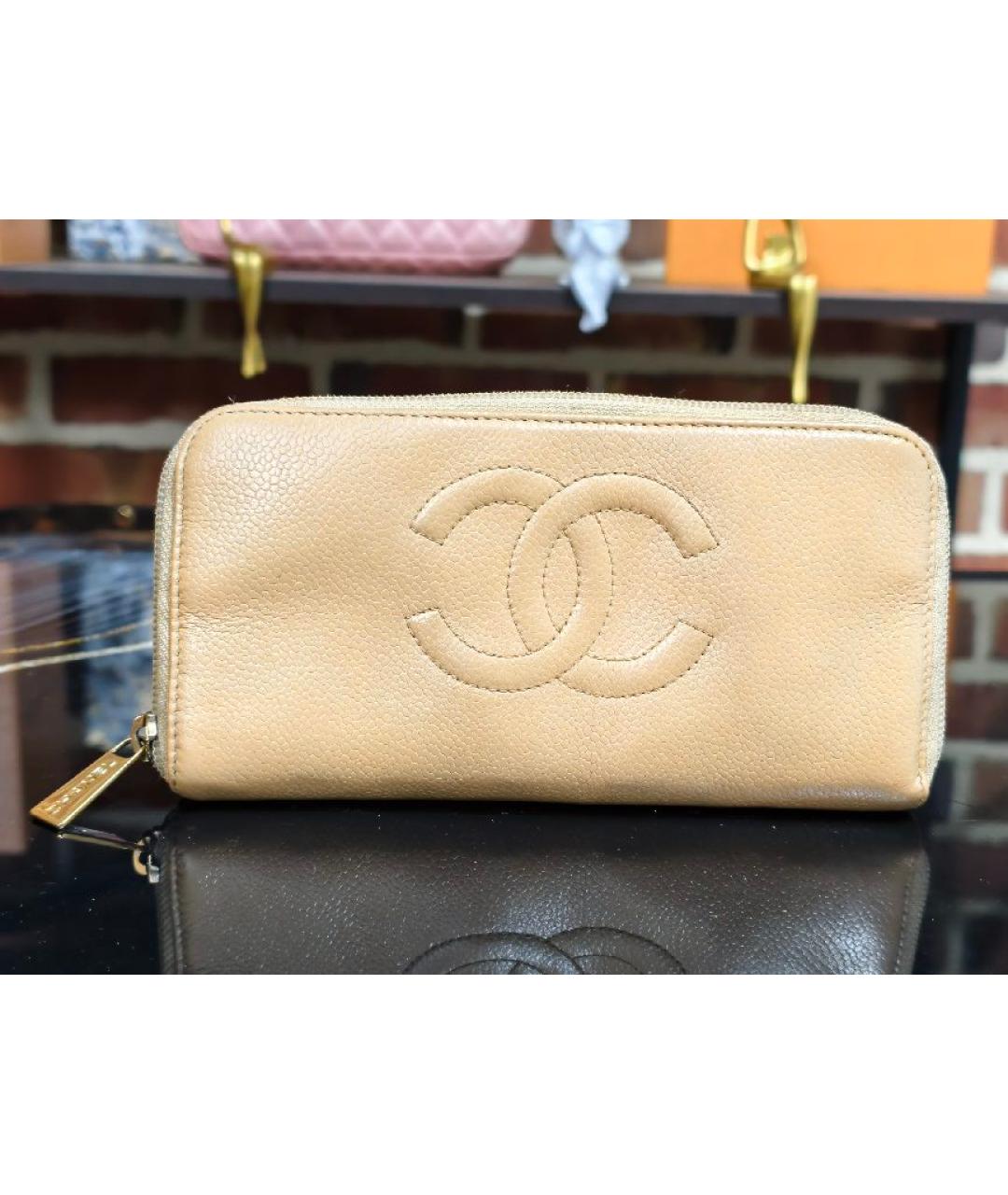 CHANEL Бежевый кожаный кошелек, фото 7