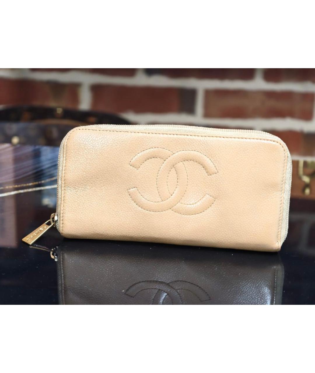 CHANEL Бежевый кожаный кошелек, фото 2