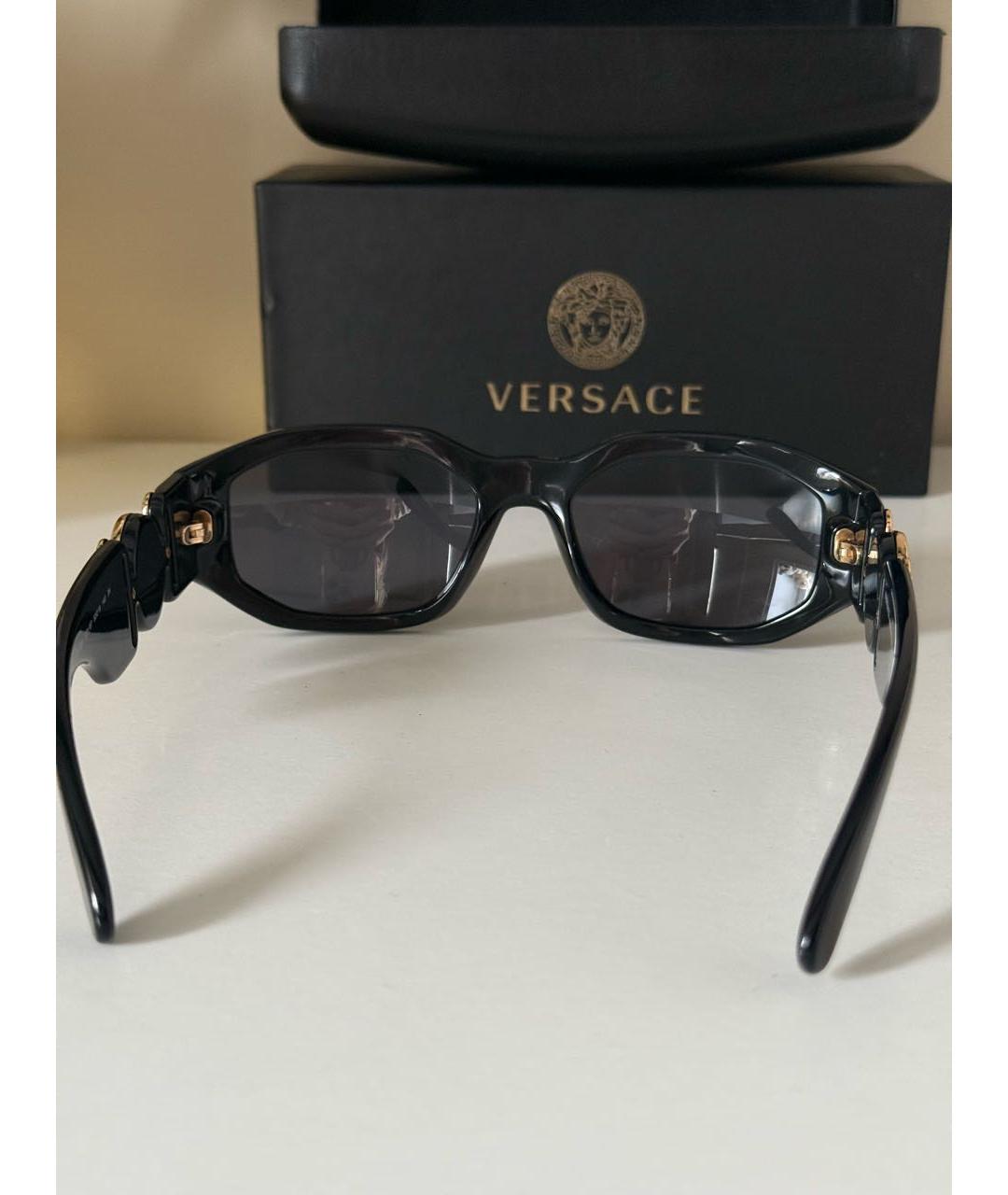 VERSACE Черные пластиковые солнцезащитные очки, фото 4