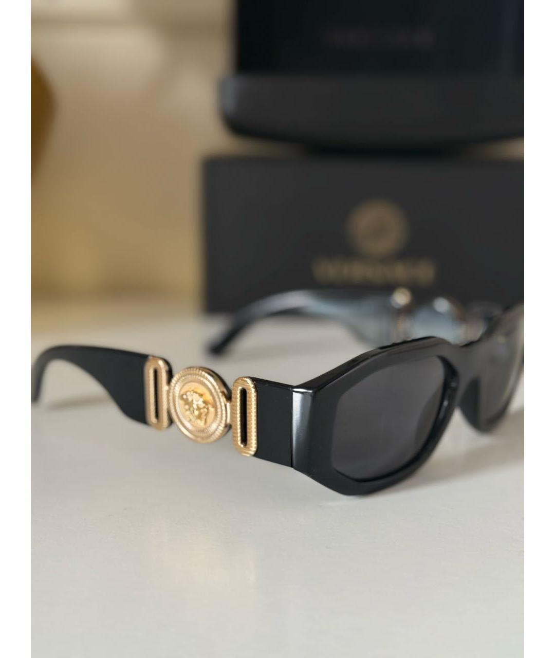 VERSACE Черные пластиковые солнцезащитные очки, фото 3