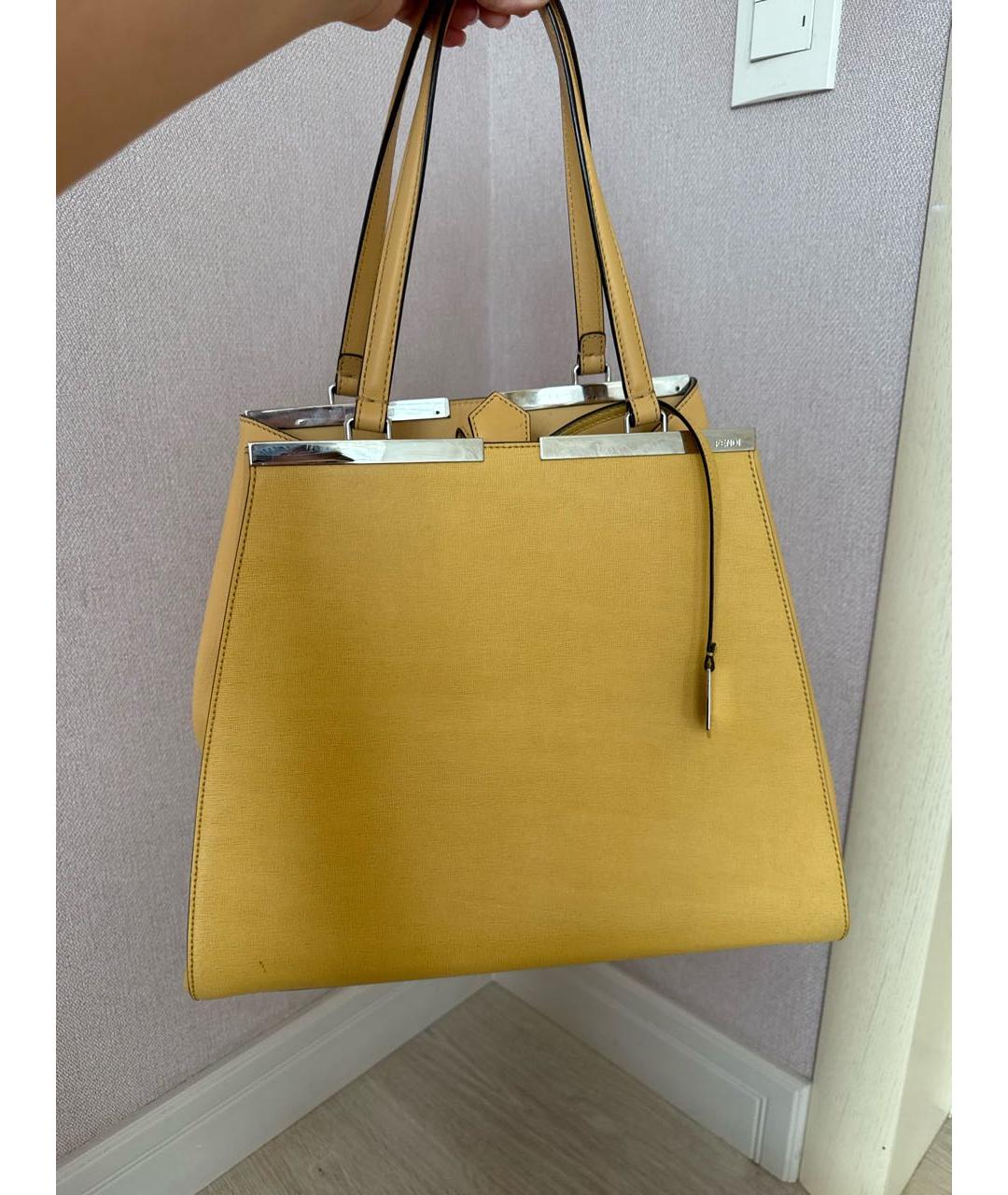 FENDI Горчичная кожаная сумка тоут, фото 5