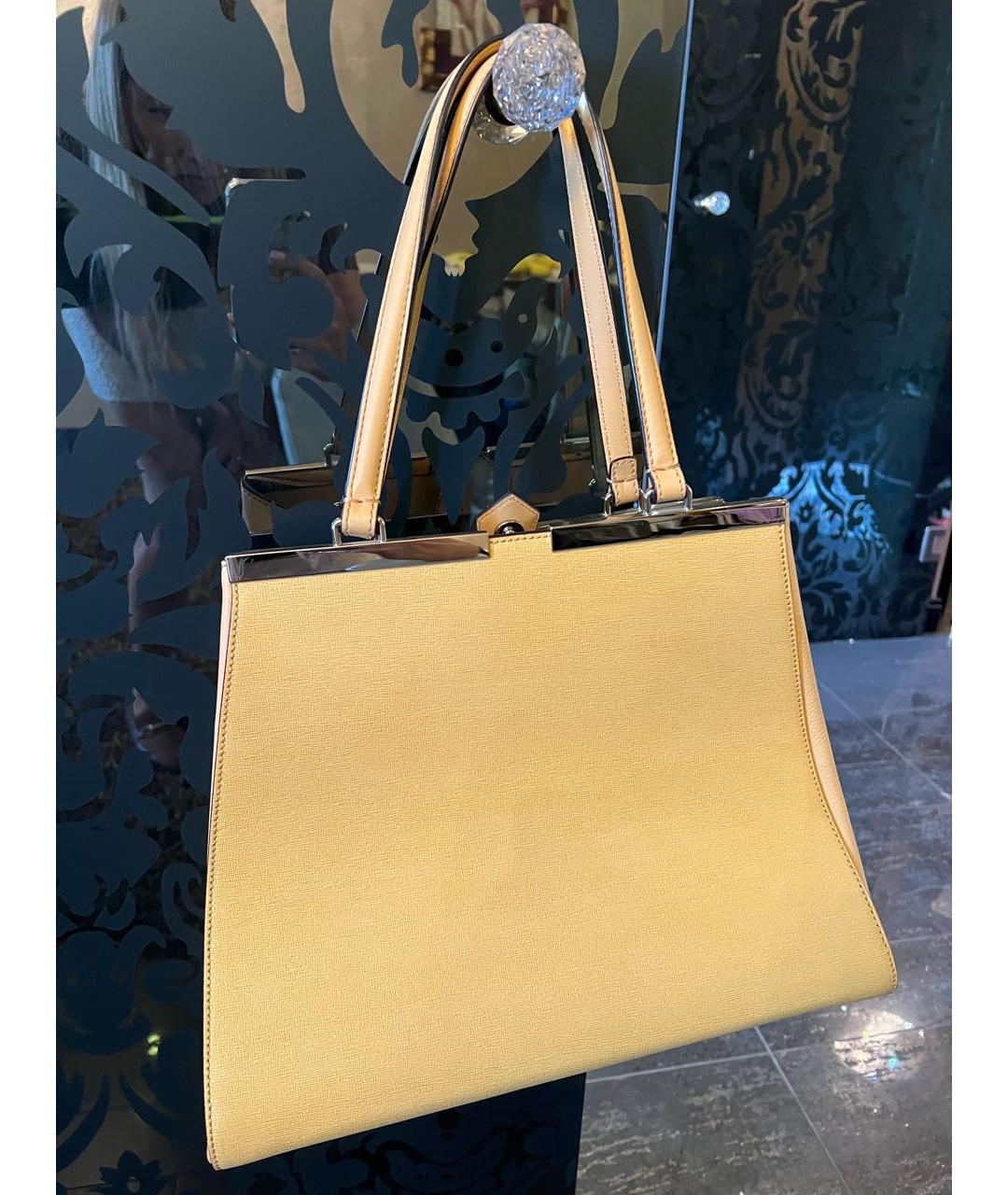 FENDI Горчичная кожаная сумка тоут, фото 2