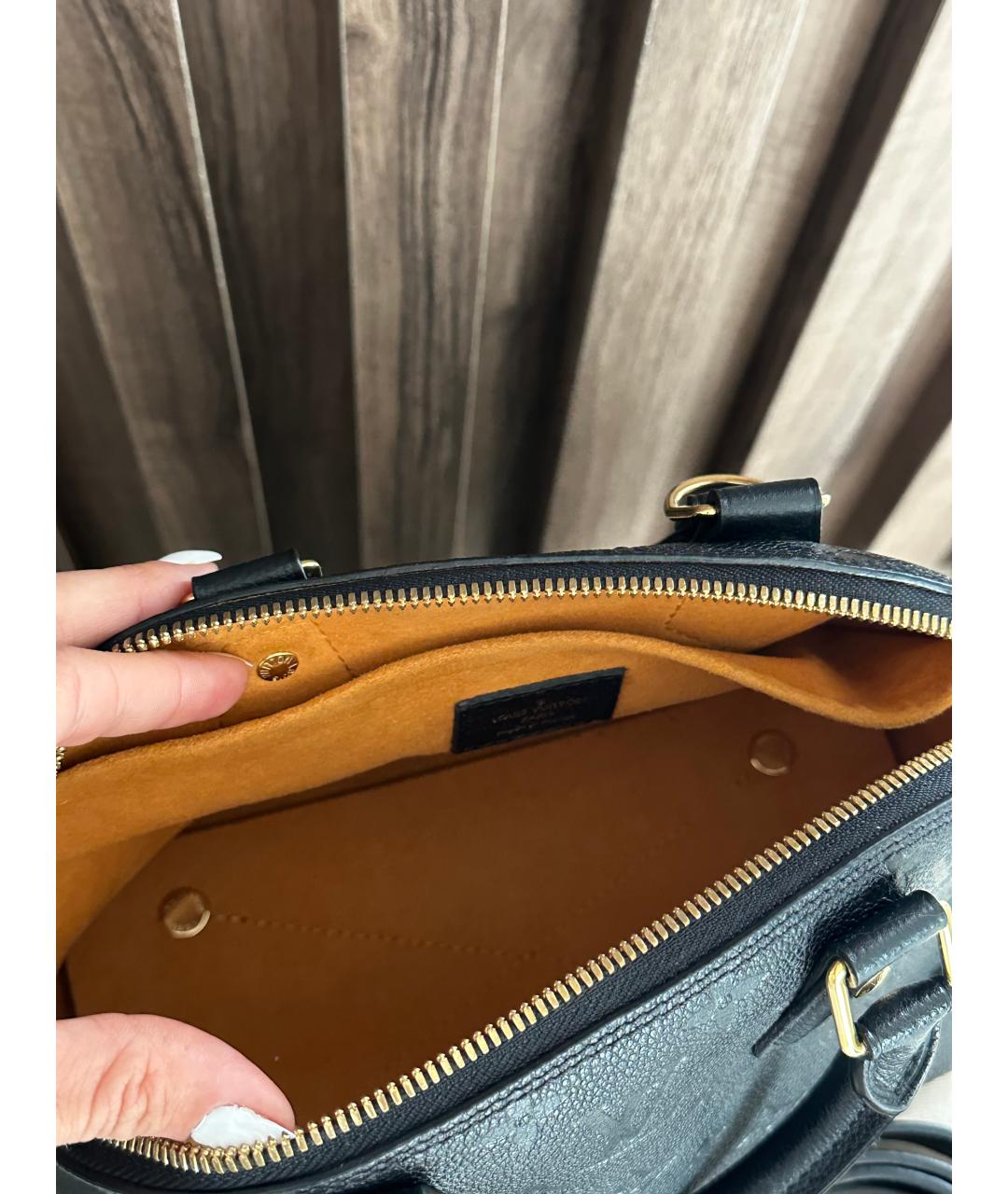 LOUIS VUITTON Черная кожаная сумка с короткими ручками, фото 8