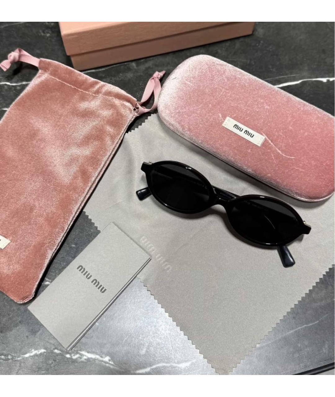 MIU MIU Черные пластиковые солнцезащитные очки, фото 3