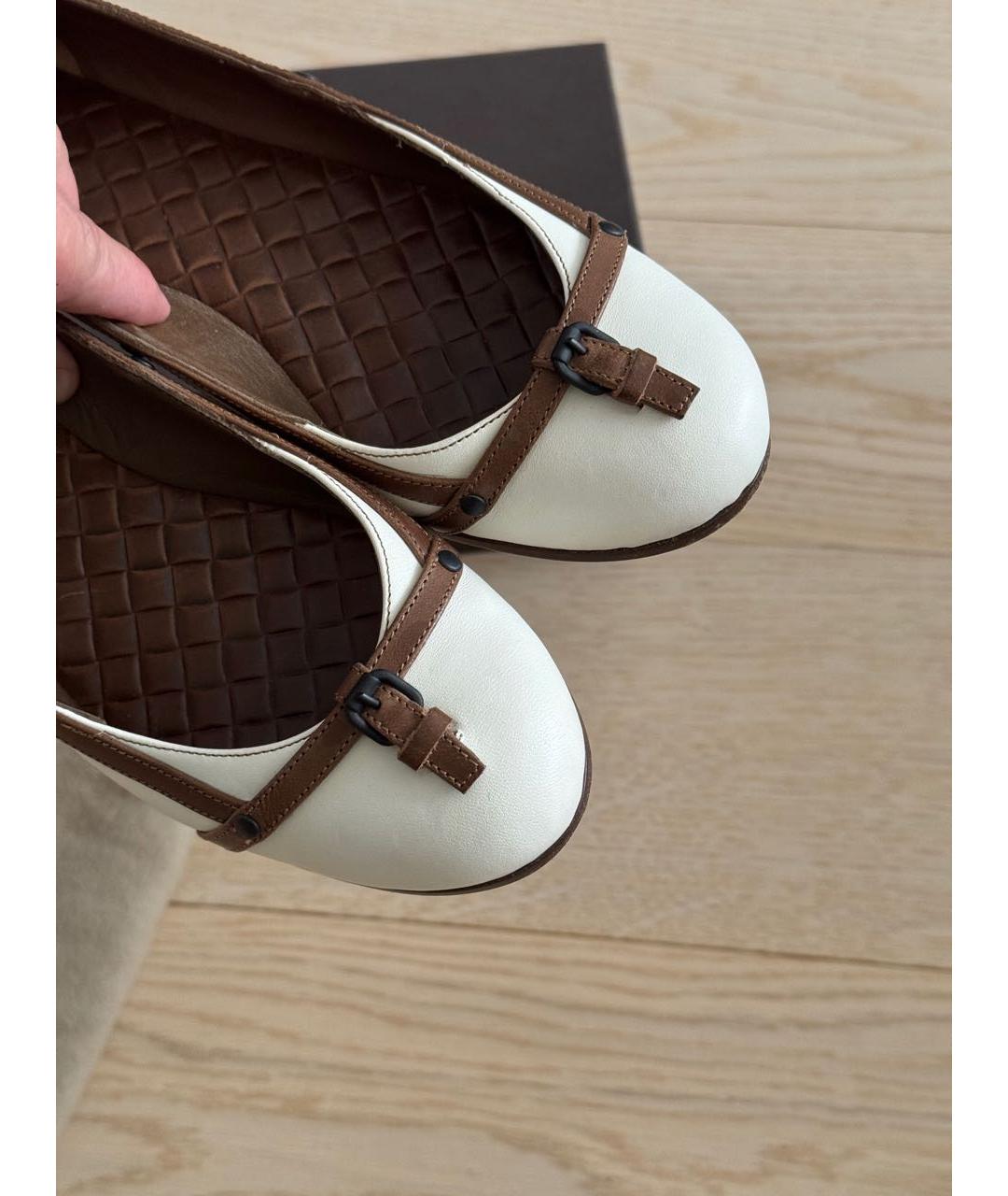 BOTTEGA VENETA Белые кожаные балетки, фото 3