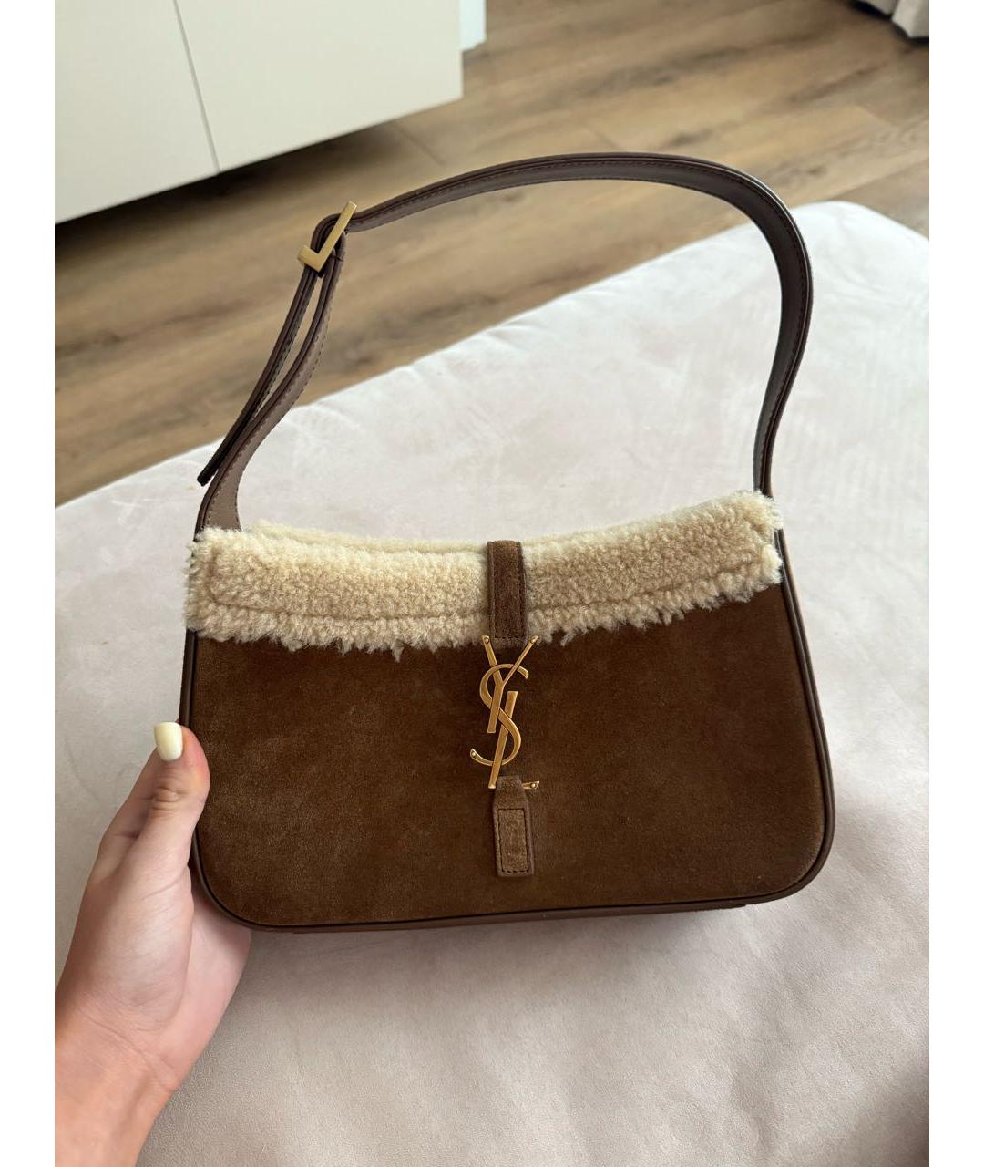 SAINT LAURENT Коричневая замшевая сумка с короткими ручками, фото 5