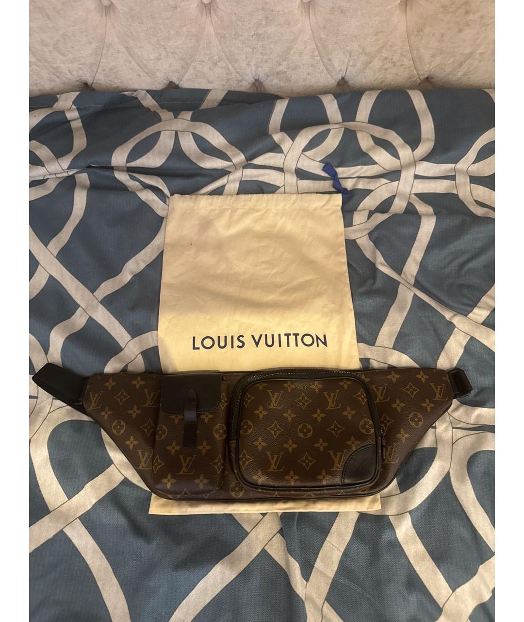 LOUIS VUITTON Коричневая поясная сумка, фото 5