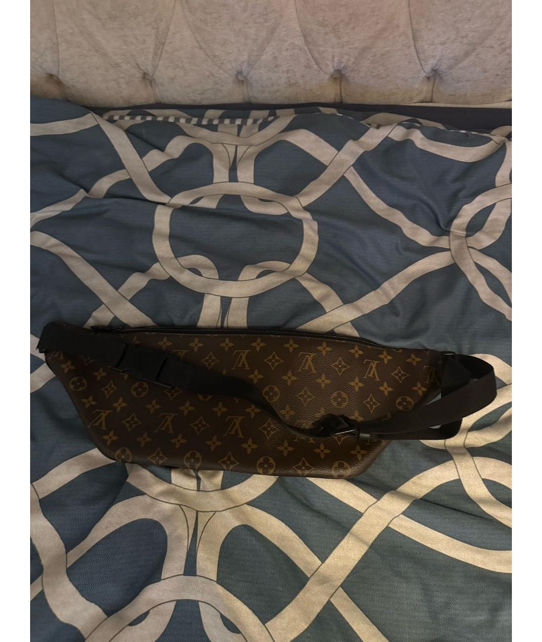 LOUIS VUITTON Коричневая поясная сумка, фото 3