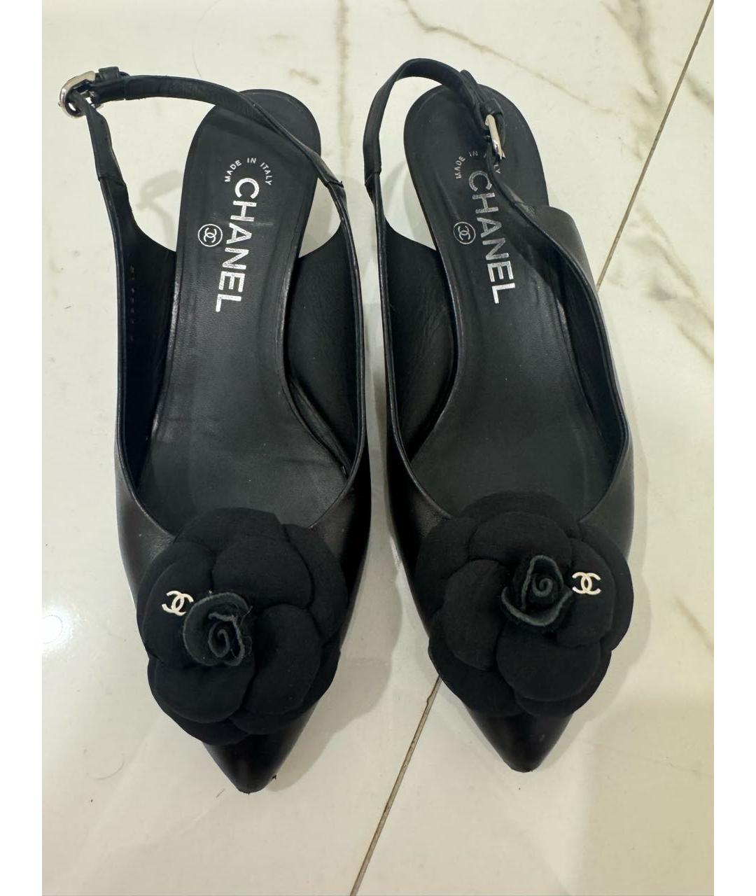 CHANEL Черные кожаные лодочки на низком каблуке, фото 2