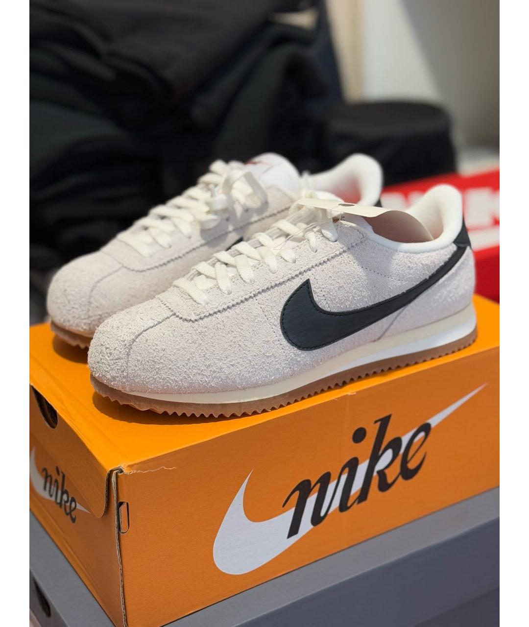 NIKE Бежевые замшевые кроссовки, фото 2