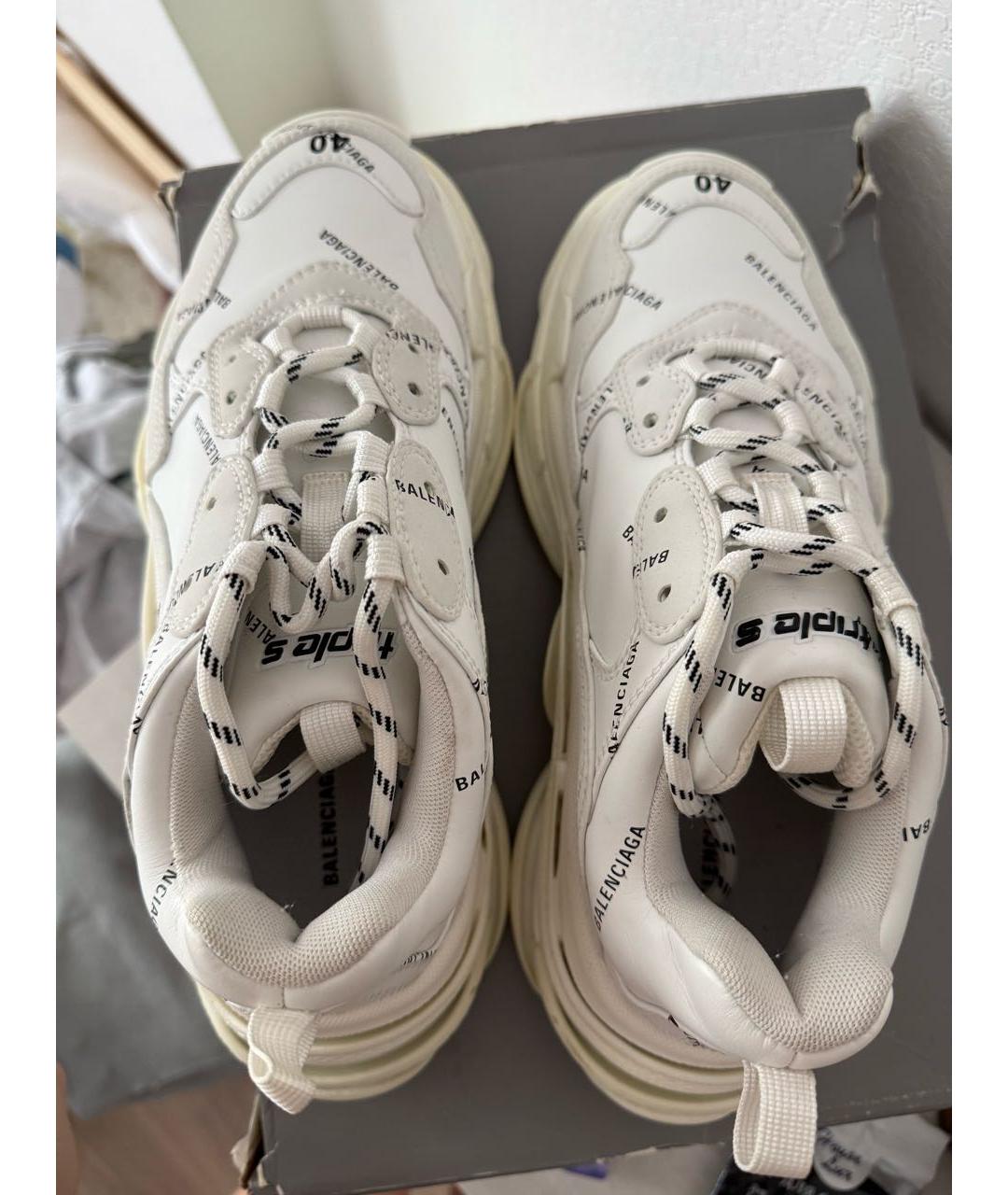 BALENCIAGA Белые кожаные кроссовки, фото 3