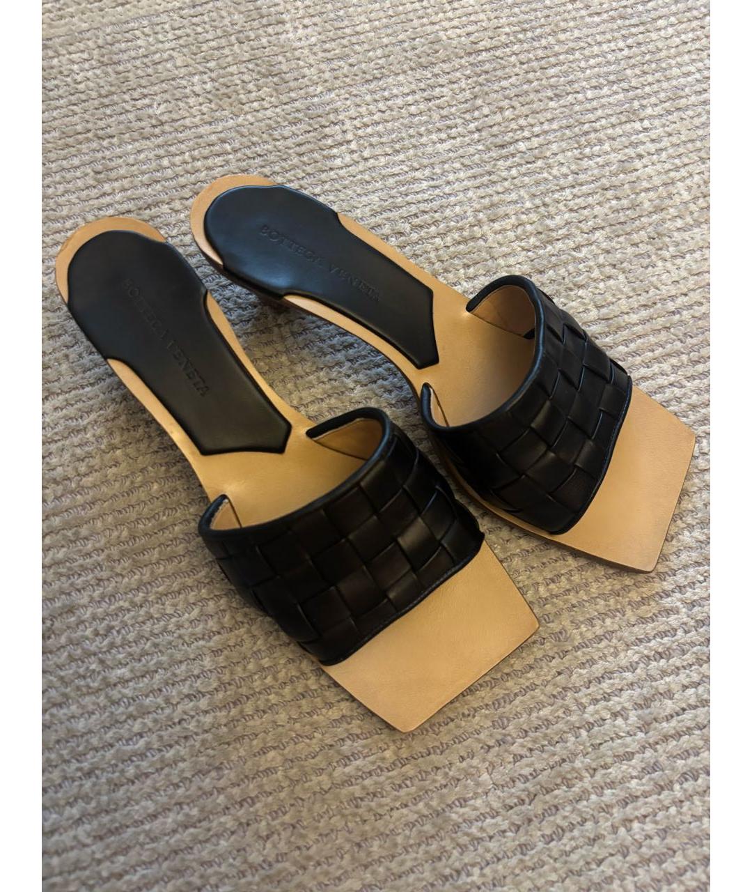 BOTTEGA VENETA Черные кожаные сабо, фото 2