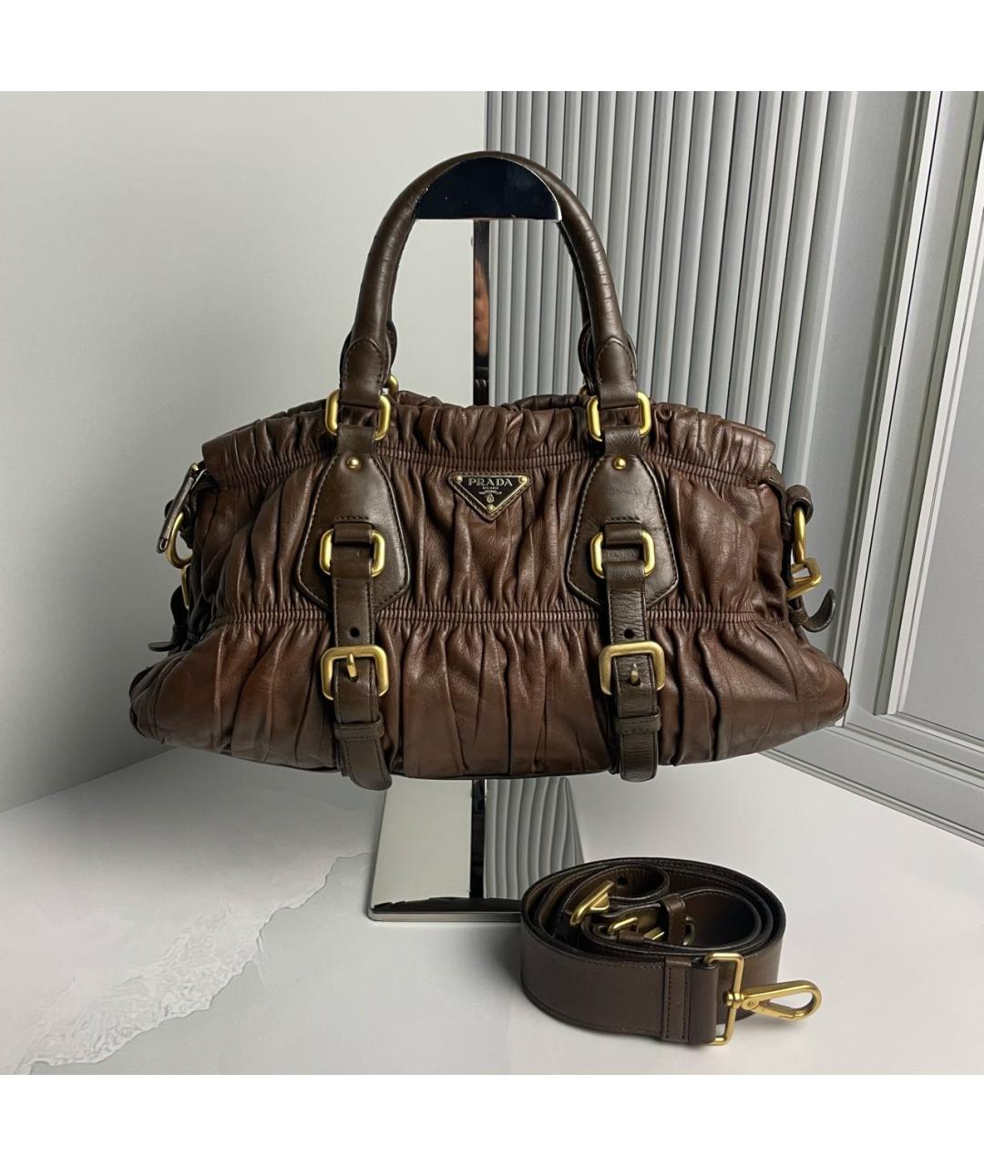 PRADA Коричневая кожаная сумка с короткими ручками, фото 9