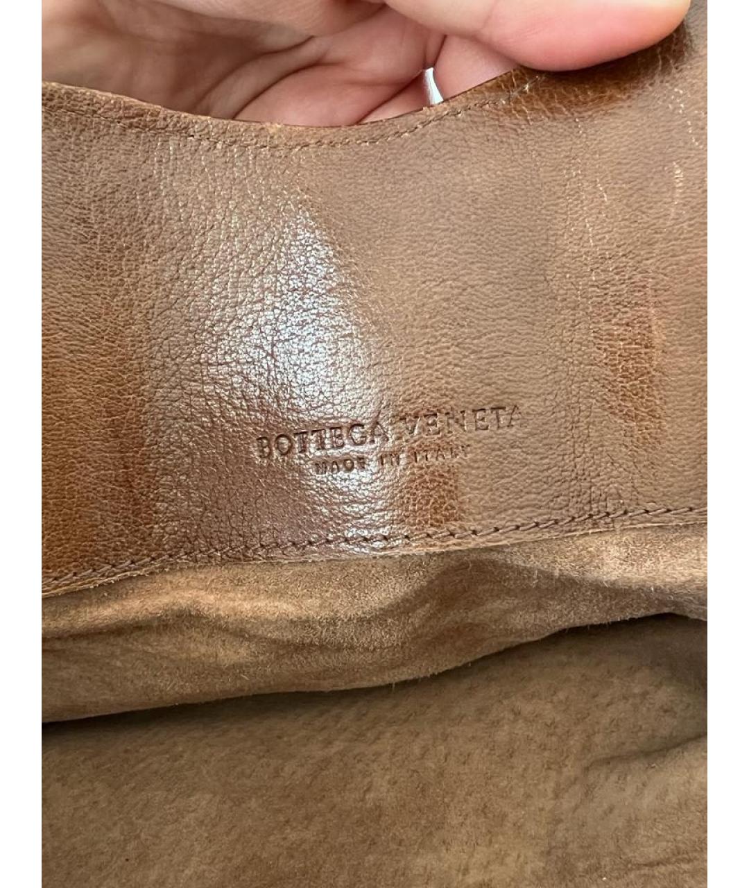 BOTTEGA VENETA Коричневая кожаная сумка с короткими ручками, фото 8