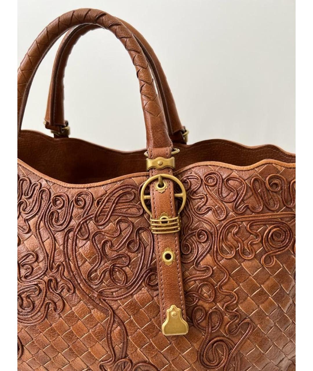 BOTTEGA VENETA Коричневая кожаная сумка с короткими ручками, фото 2