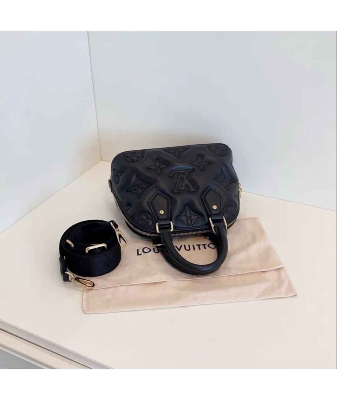 LOUIS VUITTON Черная кожаная сумка на плечо, фото 5
