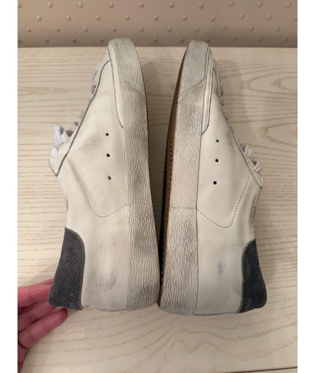 GOLDEN GOOSE DELUXE BRAND Белые кожаные низкие кроссовки / кеды, фото 3