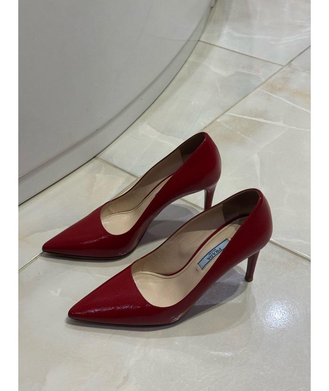 PRADA Красные туфли из лакированной кожи, фото 2