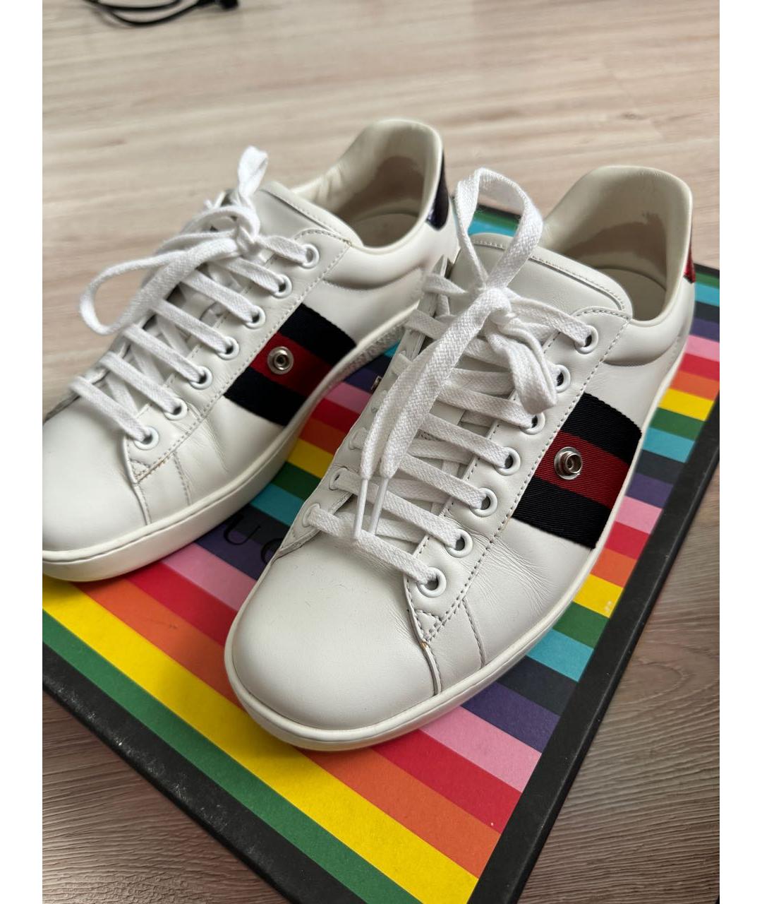 GUCCI Белые кожаные низкие кроссовки / кеды, фото 2