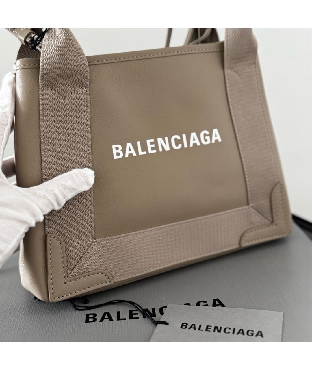 BALENCIAGA Бежевая кожаная сумка с короткими ручками, фото 5