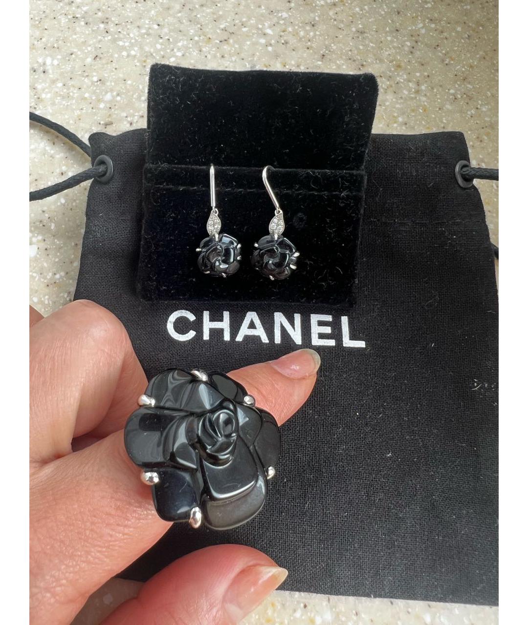 CHANEL Черное кольцо из белого золота, фото 2