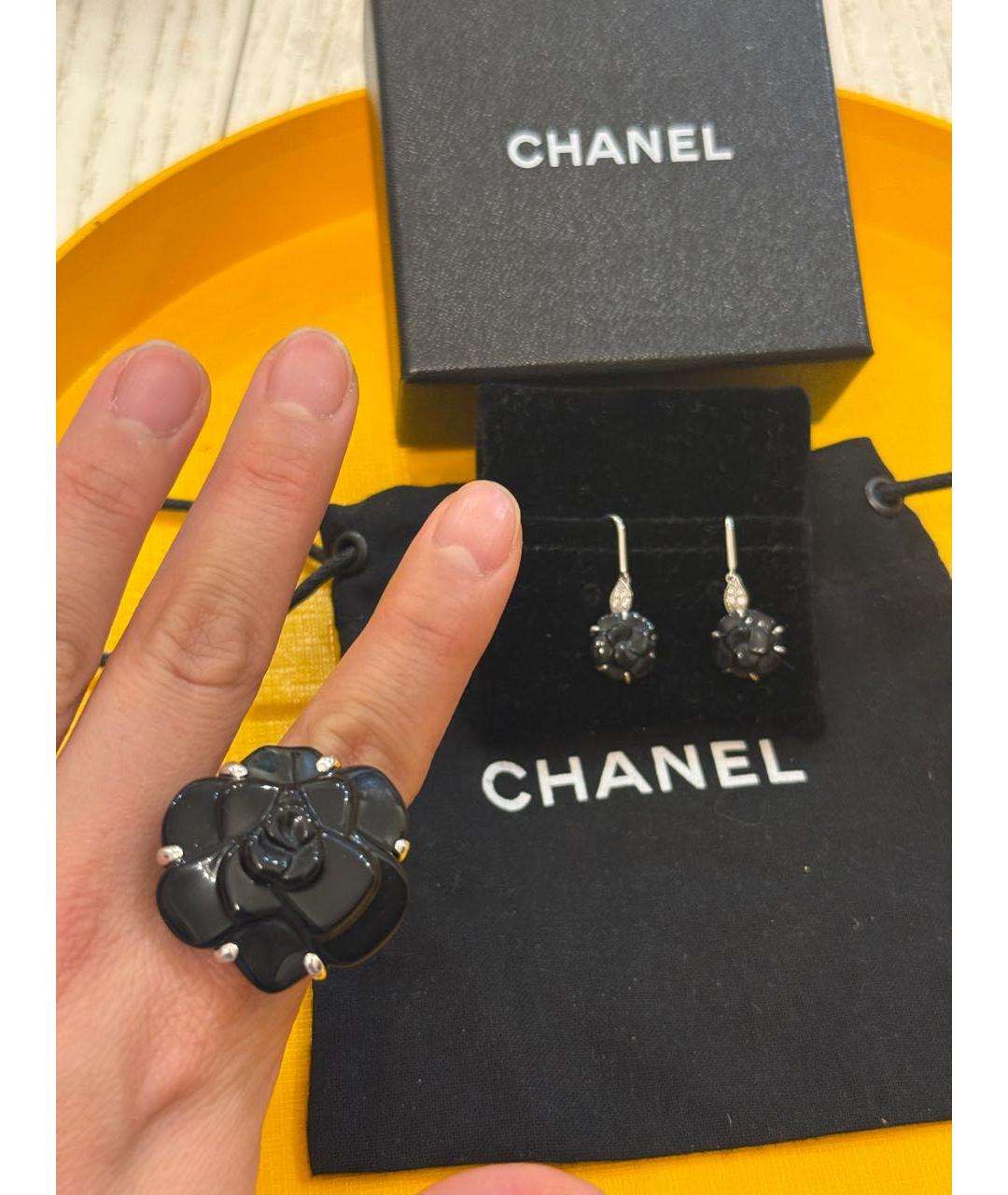 CHANEL Черное кольцо из белого золота, фото 6