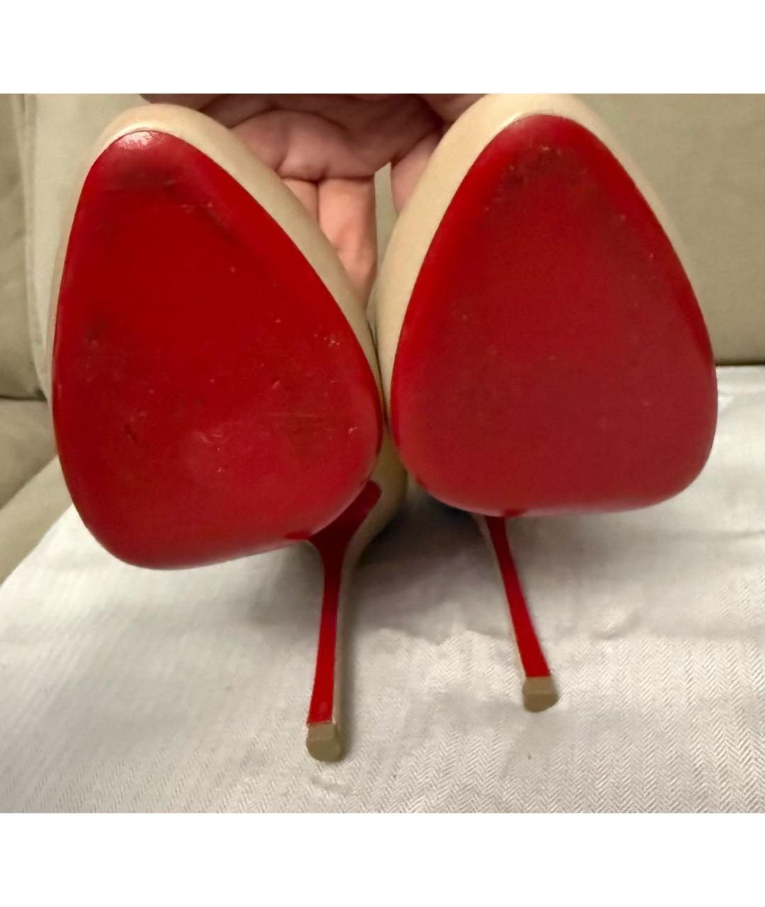 CHRISTIAN LOUBOUTIN Бежевые кожаные туфли, фото 4