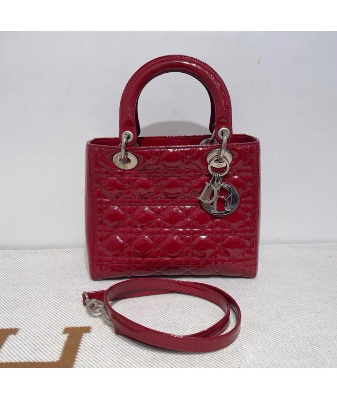 CHRISTIAN DIOR Красная сумка с короткими ручками из лакированной кожи, фото 9