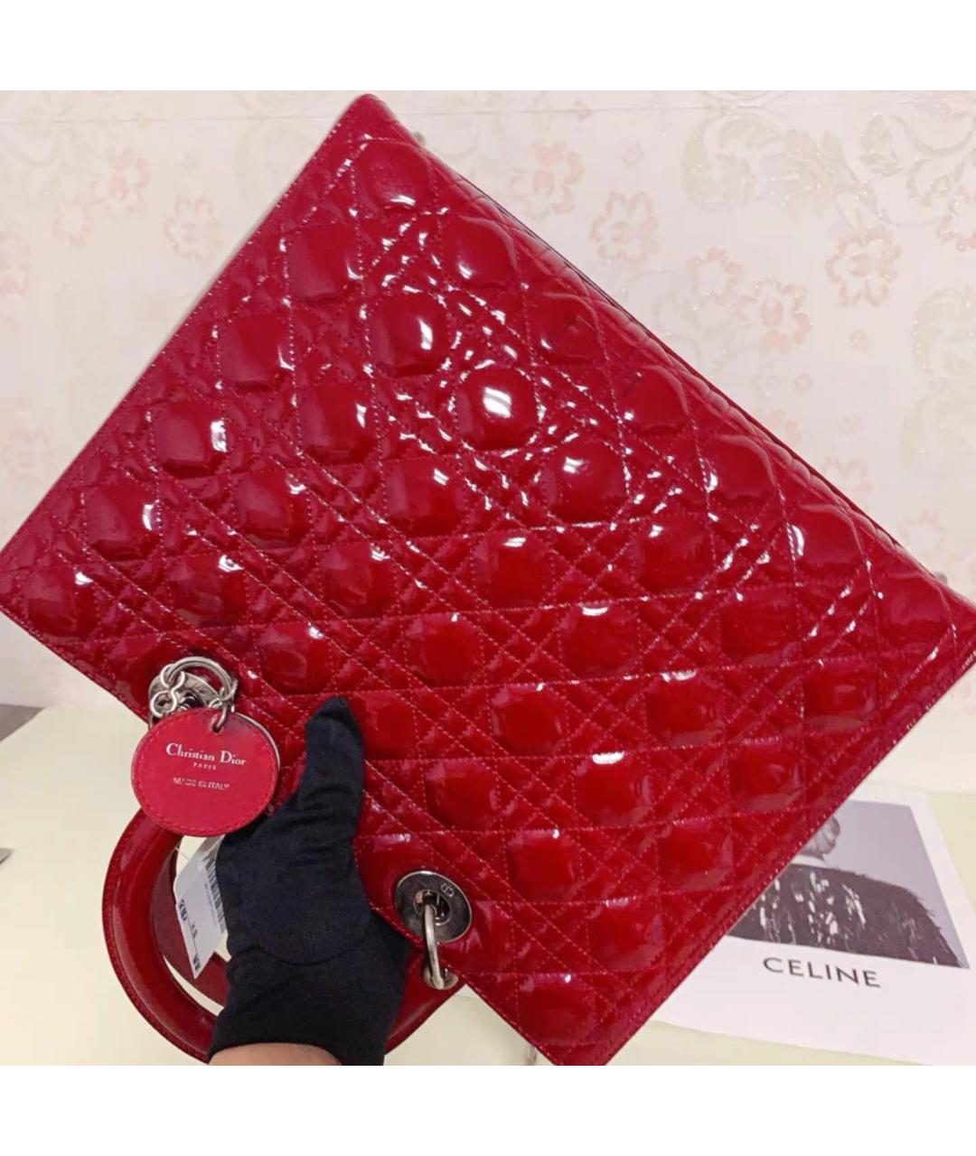 CHRISTIAN DIOR Красная сумка с короткими ручками из лакированной кожи, фото 3