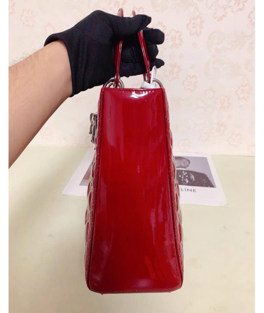 CHRISTIAN DIOR Красная сумка с короткими ручками из лакированной кожи, фото 6