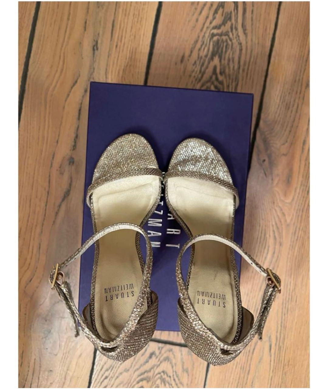 STUART WEITZMAN Золотые текстильные босоножки, фото 3